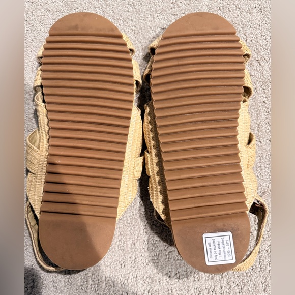 Farm Rio Raffia Sandals - Picture 4 of 6